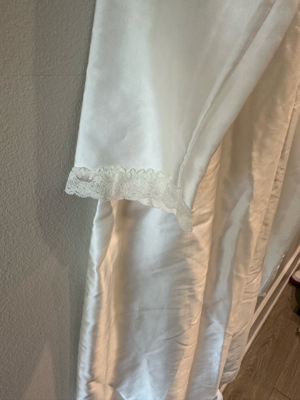 Inasne Vintage Christian Dior From The 70’s White Lace Trim Nightgown - Picture 9 of 10